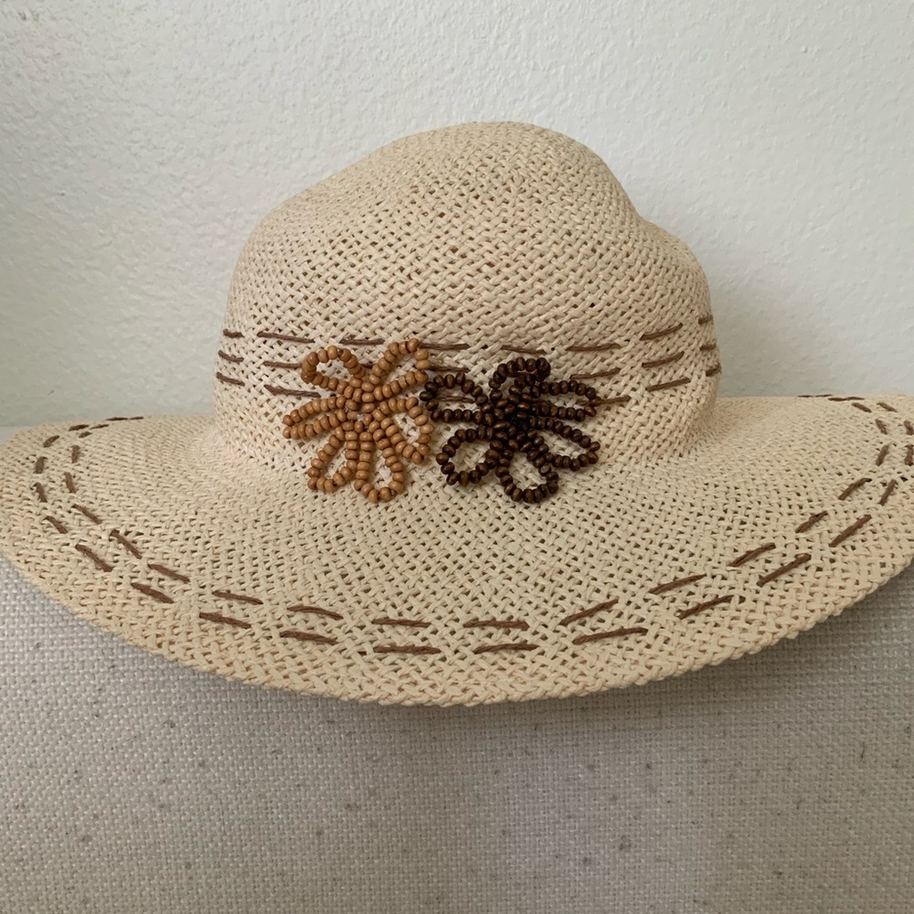 Vintage 60s Straw Crochet Beaded Flower Sun Hat Gardening Embroidered Cottage